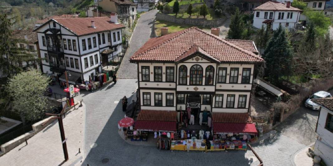 Sinema sektörü de tarih meraklıları da burada! Osmanlı’dan günümüze uzanan açık hava müzesi 4